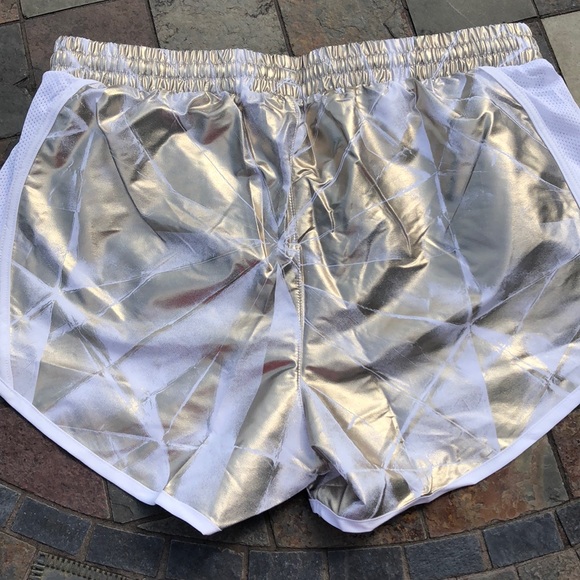 UA GOLD METALIC SHORT LARGE LOOSE/Lining - Picture 6 of 8